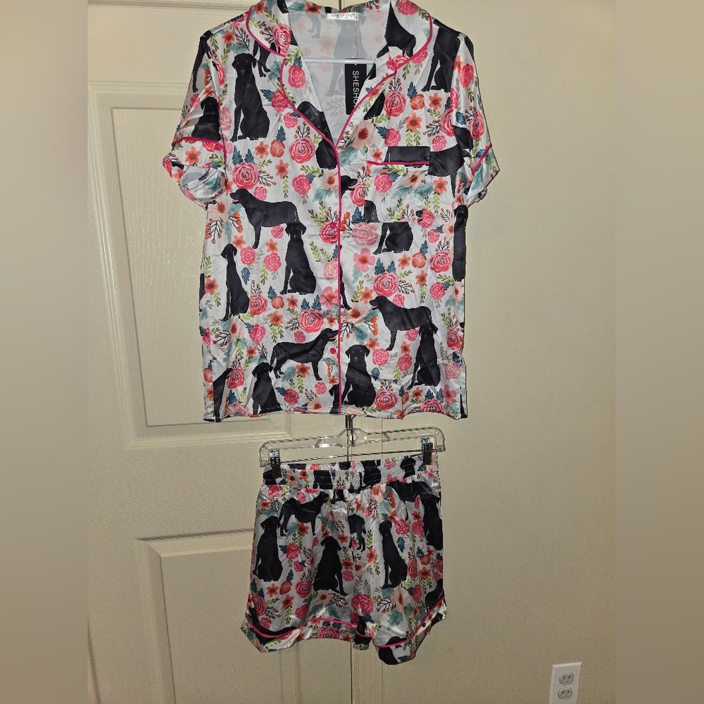 NWT Satin Floral Black Lab Pajama Set